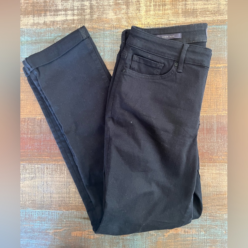 NYDJ Black Sheri slim straight 6 EUC